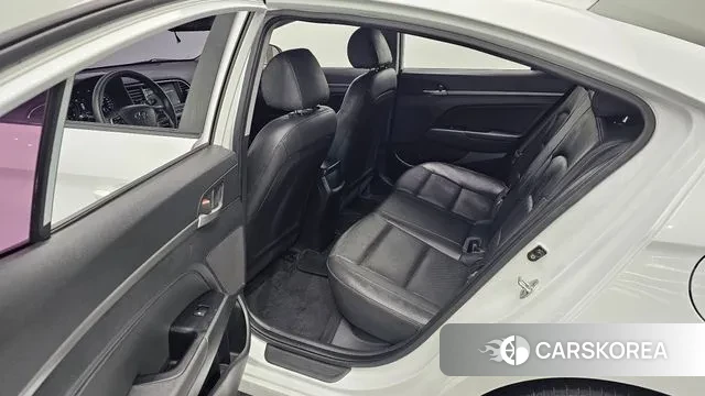 Hyundai Avante AD 2018 Белый из Кореи, фото 3