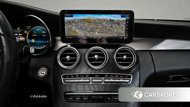 Mercedes-Benz C-Class W205 2021 Белый из Кореи, фото 3
