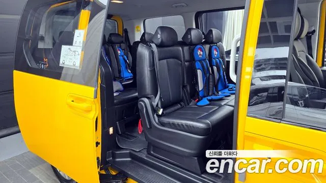 Hyundai Staria 2022 Желтый из Кореи, фото 3