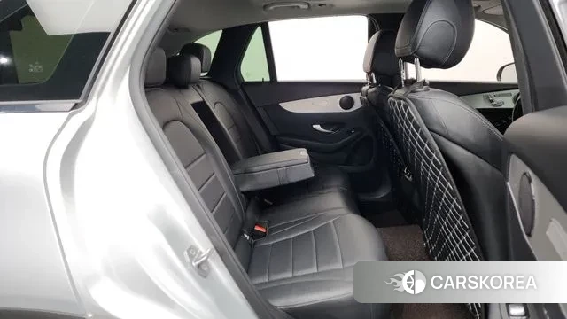 Mercedes-Benz GLC-Class X253 2018 Серебряный из Кореи, фото 3