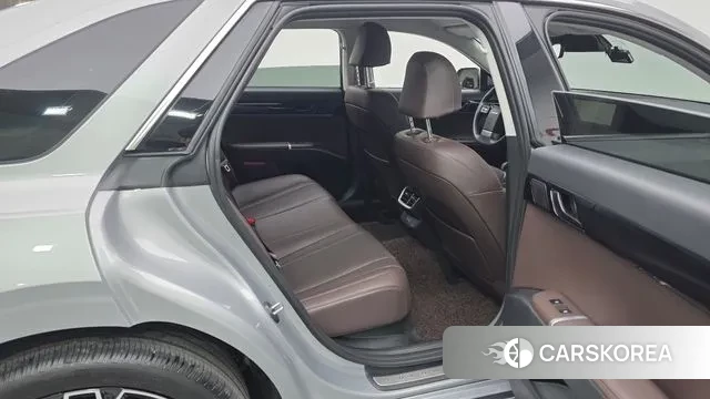 Hyundai Grandeur (GN7) 2024 Серебряный из Кореи, фото 3