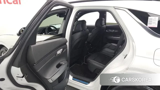 Genesis GV70 2023 Белый из Кореи, фото 3