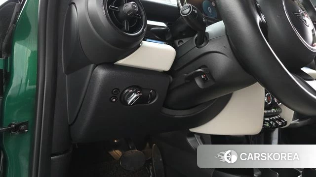 Mini Cooper S 2023 Зеленый из Кореи, фото 3