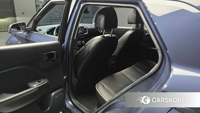 Hyundai Venue 2023 Синий из Кореи, фото 3