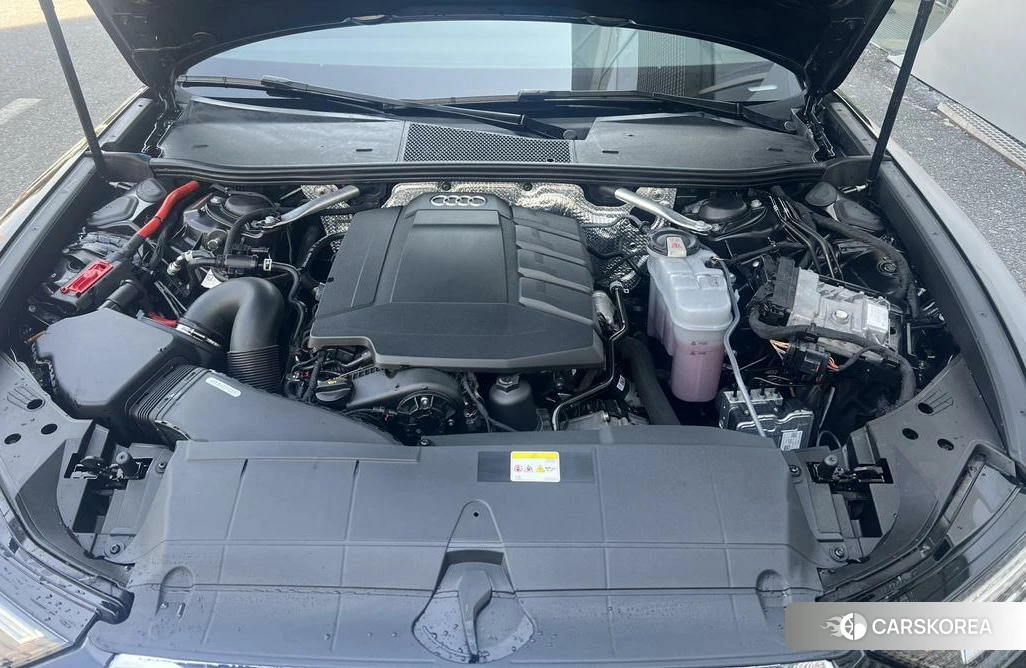 Audi A6L 2022 Черный из Китая, фото 3