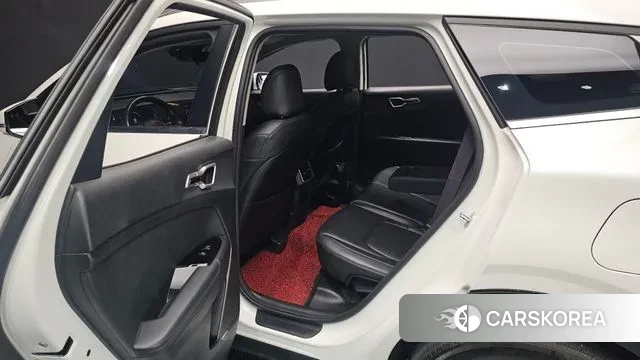 Kia Sportage 5th Generation 2022 Белый из Кореи, фото 3