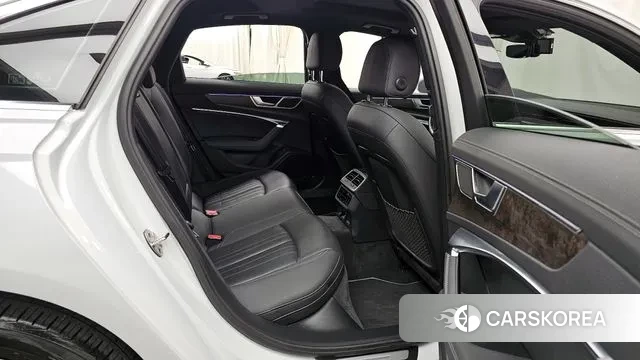 Audi A6 (C8) 2020 Белый из Кореи, фото 3