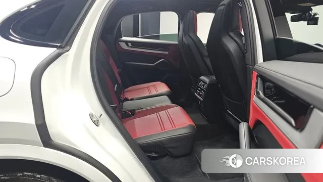 Porsche Cayenne (PO536) 2024 Белый из Кореи, фото 3