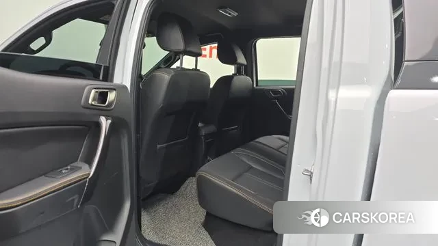 Ford Ranger 3rd Generation 2021 Белый из Кореи, фото 3