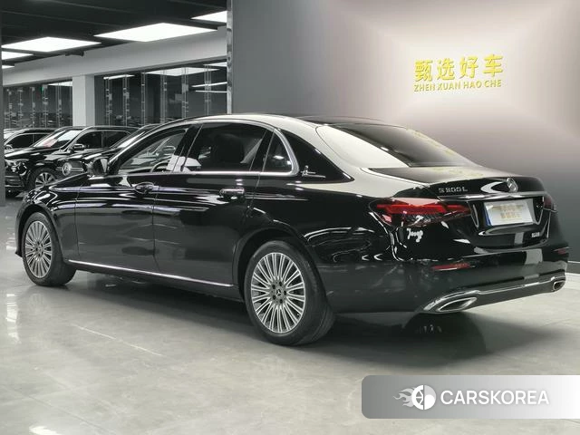 Mercedes-Benz E-class 2023 Черный из Китая, фото 3