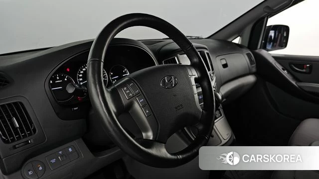 Hyundai The New Grand Starex 2021 Серебристо-серый из Кореи, фото 3