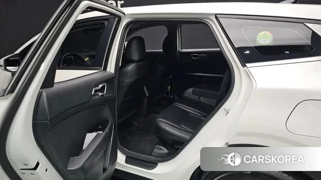 Kia Sportage 5th Generation 2022 Белый из Кореи, фото 3