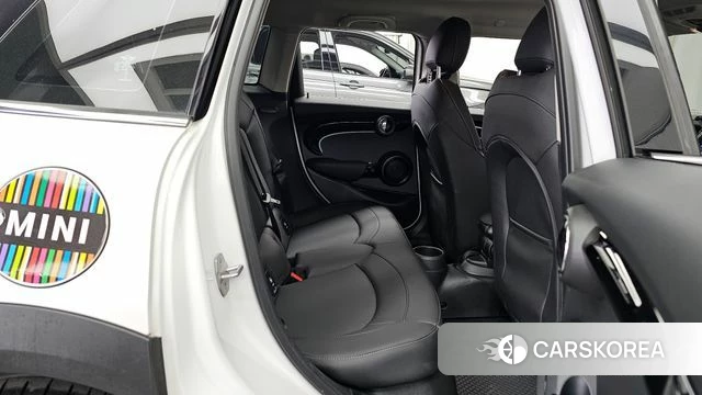 Mini Cooper 2023 Белый из Кореи, фото 3