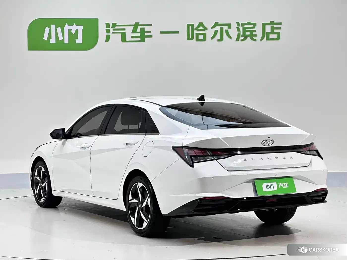 Hyundai Elantra 2022 Белый из Китая, фото 3