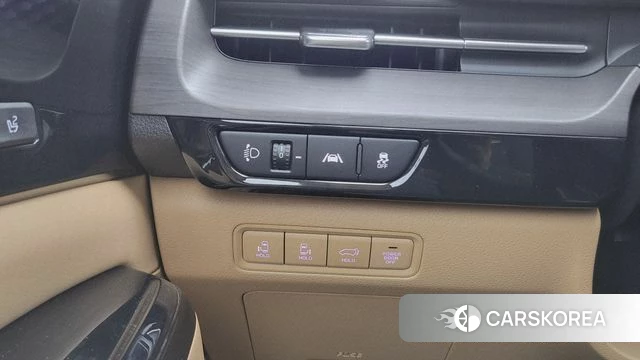 Kia Carnival 4th generation 2023 Белый из Кореи, фото 3