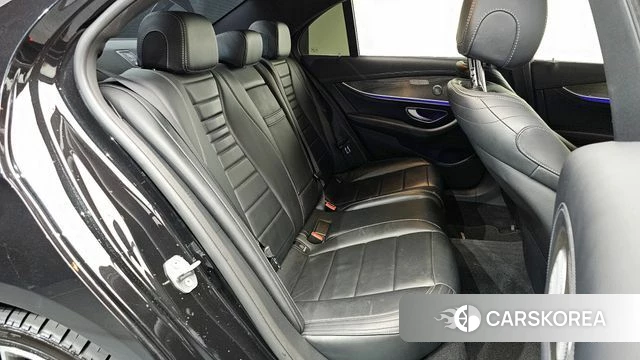 Mercedes-Benz E-Class W213 2018 Черный из Кореи, фото 3