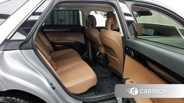 Hyundai Grandeur Hybrid (GN7) 2023 Серебристо-серый из Кореи, фото 3