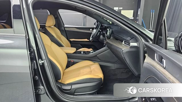 Kia K5 3rd generation 2023 Серый из Кореи, фото 3