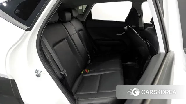 Hyundai Kona (SX2) 2023 Белый из Кореи, фото 3