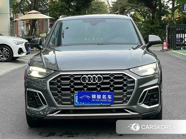 Audi Q5L 2022 Темно-серый из Китая, фото 3