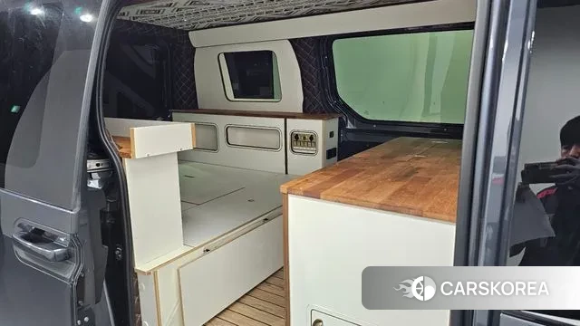 Hyundai Staria 2023 Серый из Кореи, фото 3