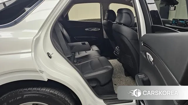 Genesis GV70 2023 Белый из Кореи, фото 3