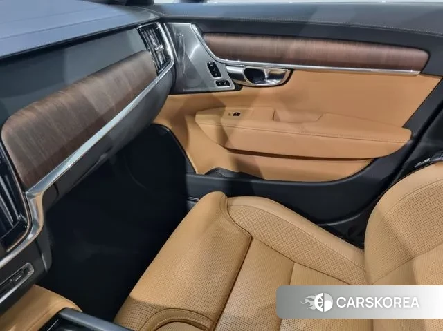 Volvo V90 Cross-Country id 3080296 из Кореи 3