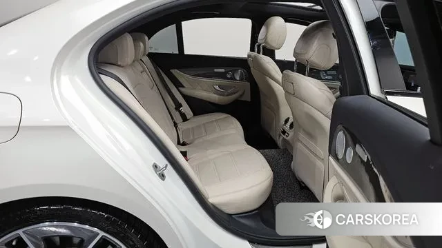 Mercedes-Benz E-Class W213 2019 Белый из Кореи, фото 3