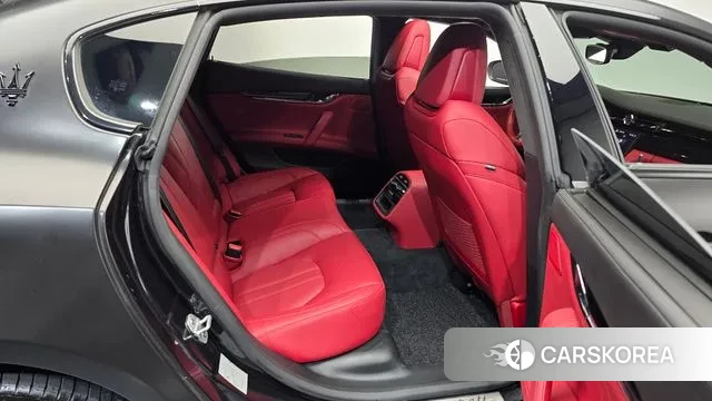 Maserati Quattroporte 2022 Черный из Кореи, фото 3