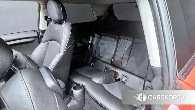 Mini Cooper 2021 Красный из Кореи, фото 3