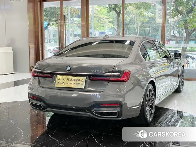 BMW 7 series 2021 Серебристо-серый из Китая, фото 3