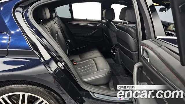 BMW 5 Series (G30) 2018 Черный из Кореи, фото 3