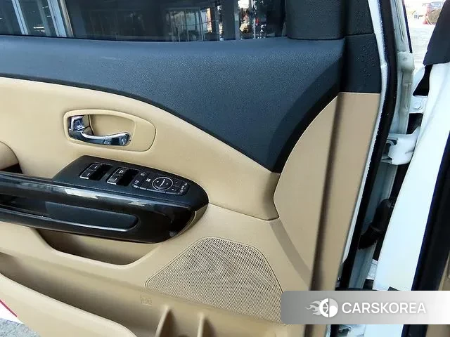 Kia The New Carnival 2019 Белый из Кореи, фото 3