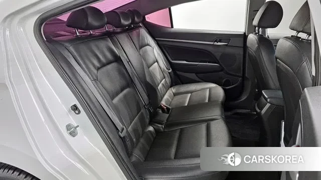 Hyundai Avante AD 2018 Белый из Кореи, фото 3