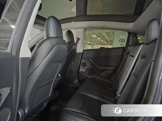 Tesla Model Y 2022 Серый из Кореи, фото 3