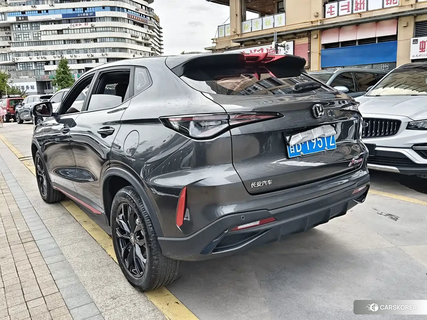 Chang'an X5 PLUS 2025 Silver/gray из Китая, фото 3