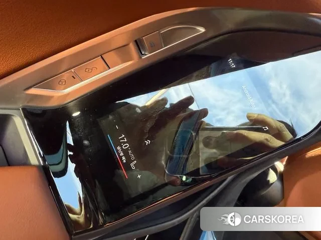 BMW 7 Series (G70) 2024 Черный из Кореи, фото 3