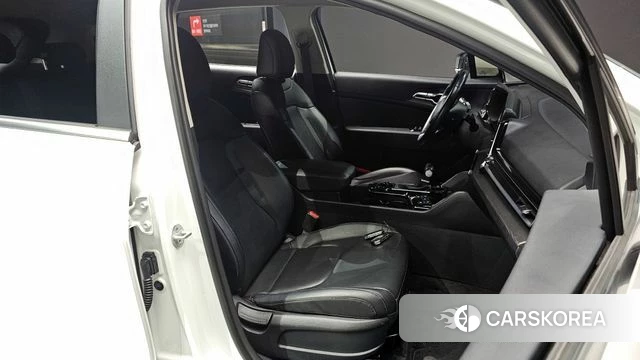 Kia Sportage 5th Generation 2021 Белый из Кореи, фото 3