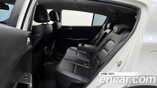 Kia Sportage The Bold 2021 Белый из Кореи, фото 3