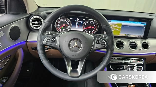 Mercedes-Benz E-Class W213 2018 Черный из Кореи, фото 3