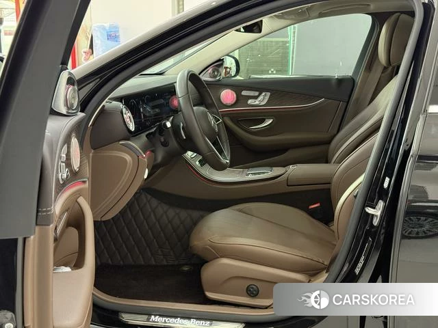 Mercedes-Benz E-class 2021 Черный из Китая, фото 3