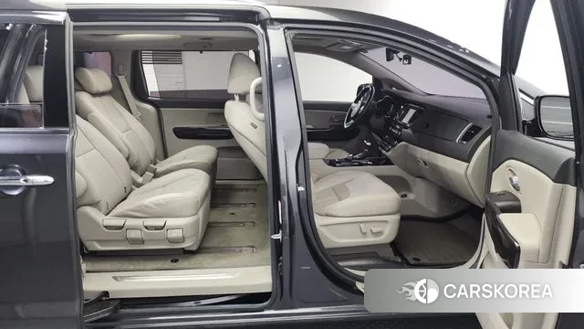 Kia The New Carnival 2019 Серый из Кореи, фото 3