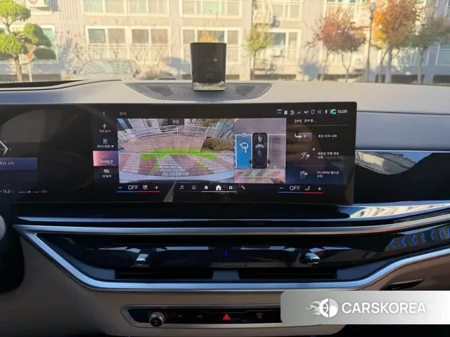 BMW X7 (G07) 2023 Черный из Кореи, фото 3