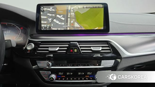 BMW 5 Series (G30) 2023 Черный из Кореи, фото 3