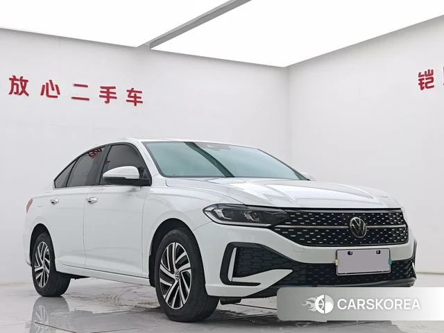 Volkswagen Lavida 2024 Белый из Китая, фото 3