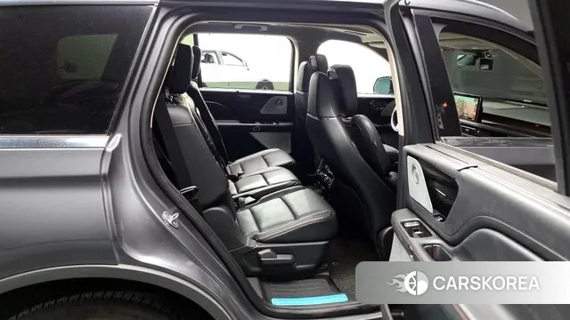 Lincoln Aviator 2nd generation 2021 Серый из Кореи, фото 3