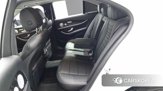 Mercedes-Benz E-Class W213 2018 Белый из Кореи, фото 3