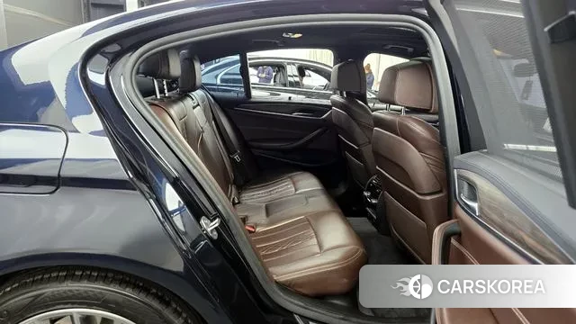 BMW 5 Series (G30) 2018 Синий из Кореи, фото 3