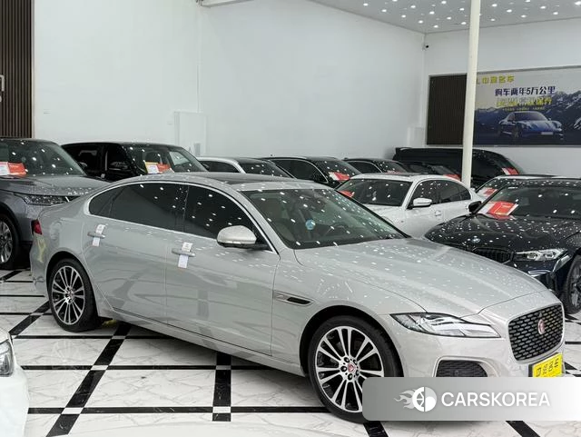 Jaguar XFL 2025 Серебристо-серый из Китая, фото 3