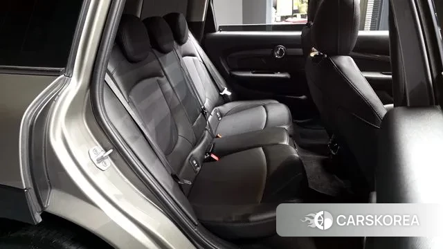 Mini Cooper S Clubman 2020 Серебряный из Кореи, фото 3